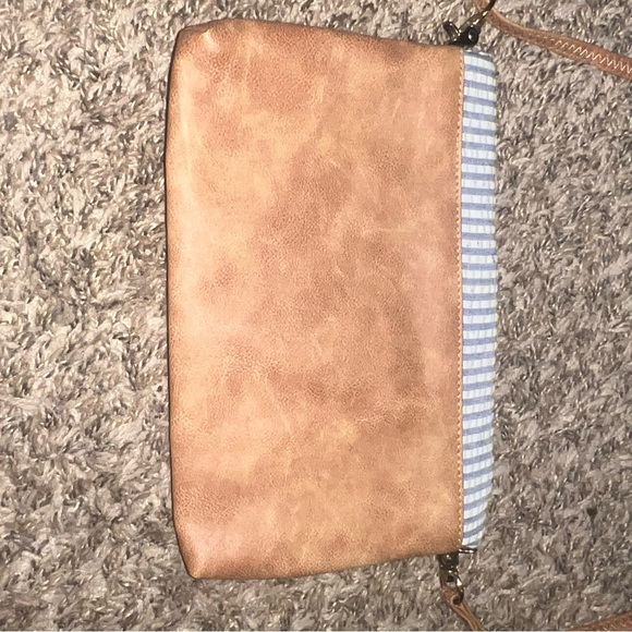 Small/Medium Crossbody Bag. - Picture 6 of 6